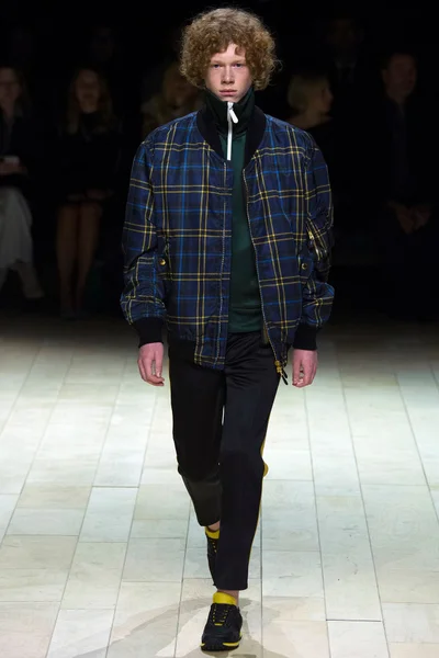 Look 92